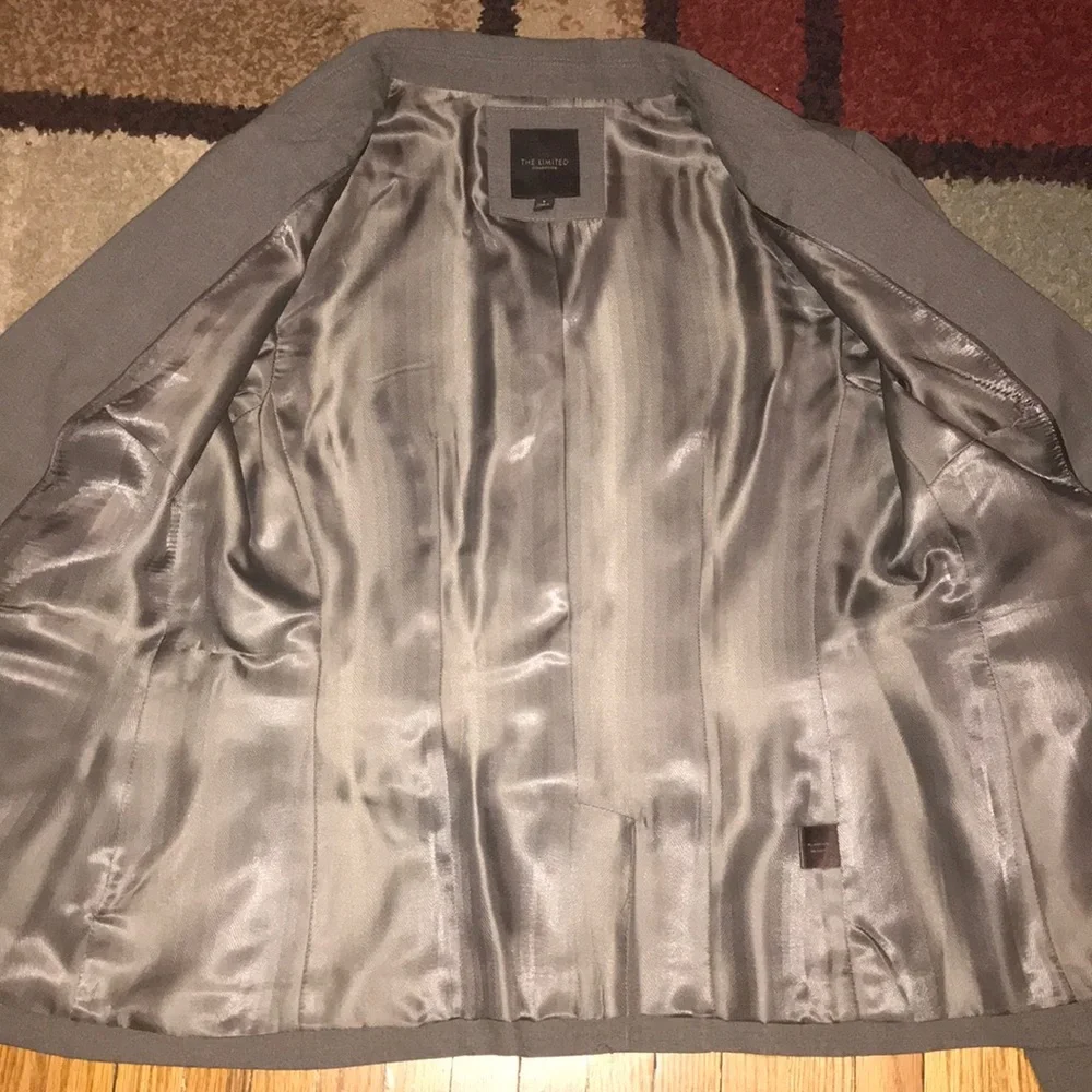 The Limited beautiful blazer
